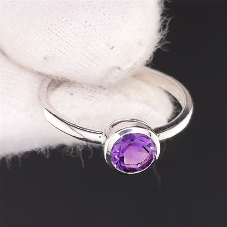 Ring mit Amethy / W56 / SI925 / Ex-VK: 79,- € / 2334-JWG