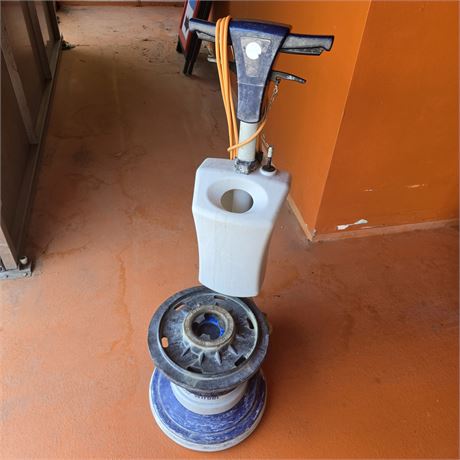 Kärcher Professional BR 30/4 C - ID: 5-CTR