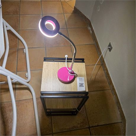 Beistelltisch mit Lampe - ID: 139-WF