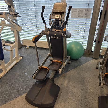 Precor USA 100i Stepper - ID: 67-WF