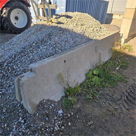 3 Stück Betonleidwand Länge 5m x Höhe 0,8m  - ID: 28-SME