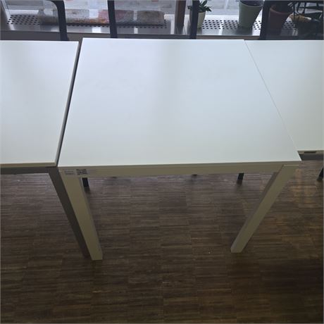 Schreibtisch 75x75 cm - ID: 209-VFT