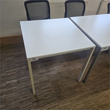 Schreibtisch 75x75 cm - ID: 206-VFT