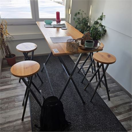 Bartisch mit 4 Barhockern - ID: 22-STM