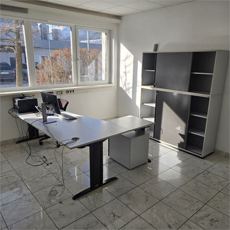 Svoboda Büroset Schreibtisch + Bürokästen + Stuhl - ID: 2-DUV