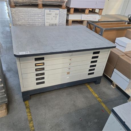 Plantisch mit sechs Fächern - ID: 57-DUV