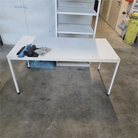 Lagerschreibtisch - ID: 72-DUV