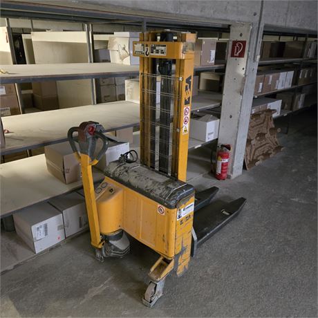 Beca F2/10/27 Elektrische Ameise - ID: 153-CGW