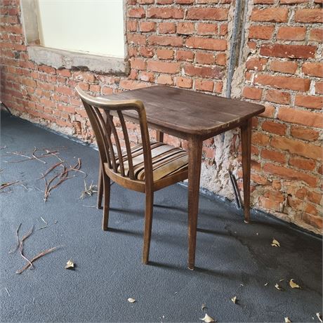 Holztisch + Stuhl - ID: 2-FPC