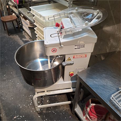 SIGMA TAURO 40 2V Teigknetmaschine - ID: 119-LLG
