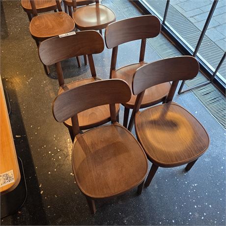 Thonet Stühle Modell 20 aus Nussbaumholz - ID: 16-LLG