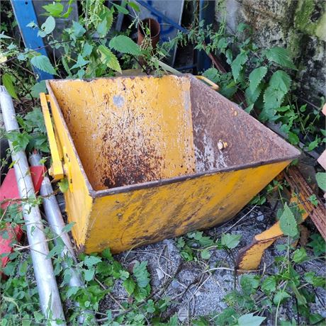 Kübel mit Greifarm - ID: 411-REB
