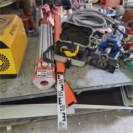 Stabila Nivelliergerät + Stativ + Messlatte - ID: 276-REB