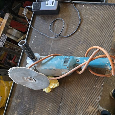 Makita Polier Schleifgerät - ID: 38-REB