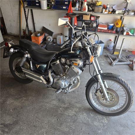 Yamaha Virago XV400 Chopper - ID: 18-HGG